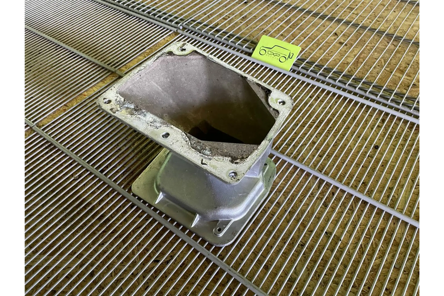 Mercedes-Benz G-Class W463 G400 2001 Gearbox mounting bracket
