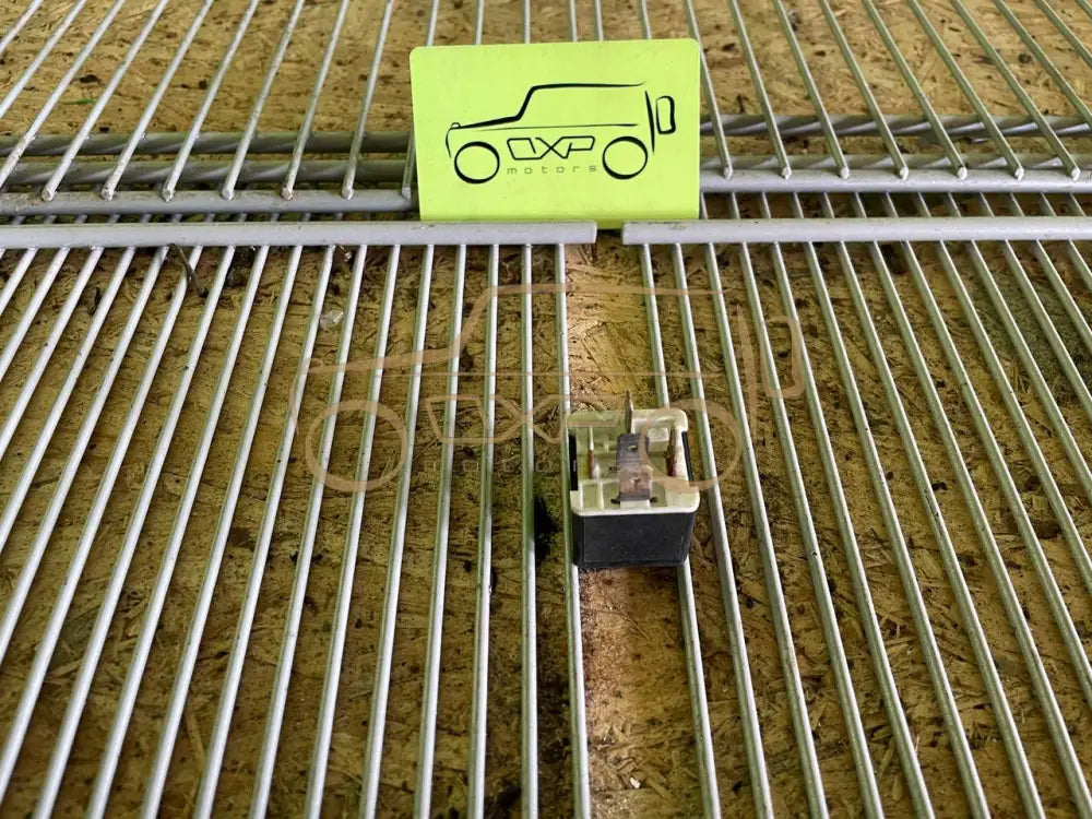 Mercedes-Benz G-Class W463 G400 2001 Relay