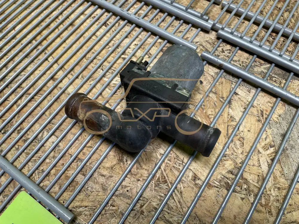 Mercedes-Benz G-Class W463 Heating Valve