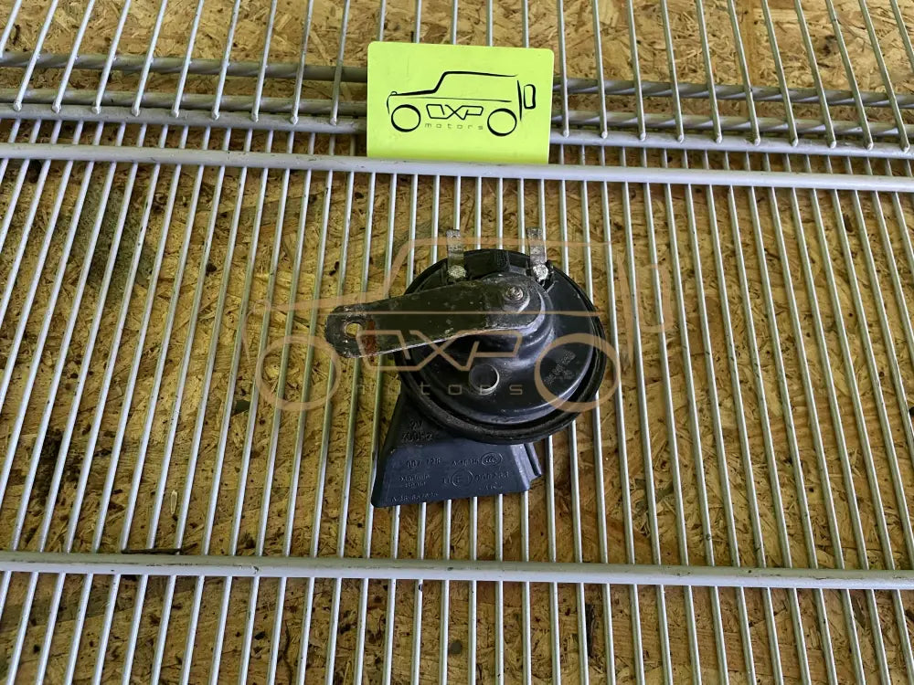 Mercedes-Benz G-Class W463 Horn signal
