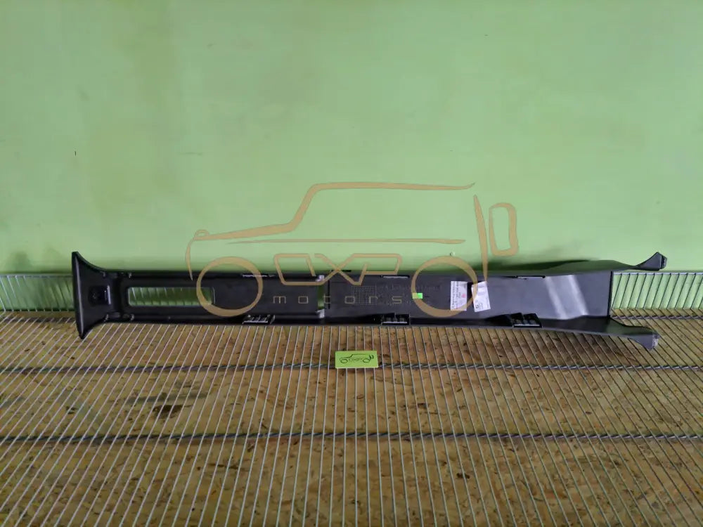 Mercedes-Benz G-Class W463 Interior b-pillar left black