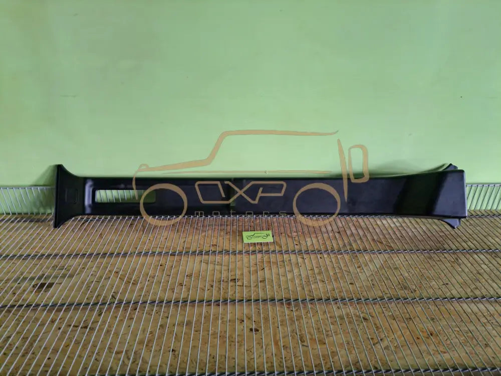 Mercedes-Benz G-Class W463 Interior b-pillar left black
