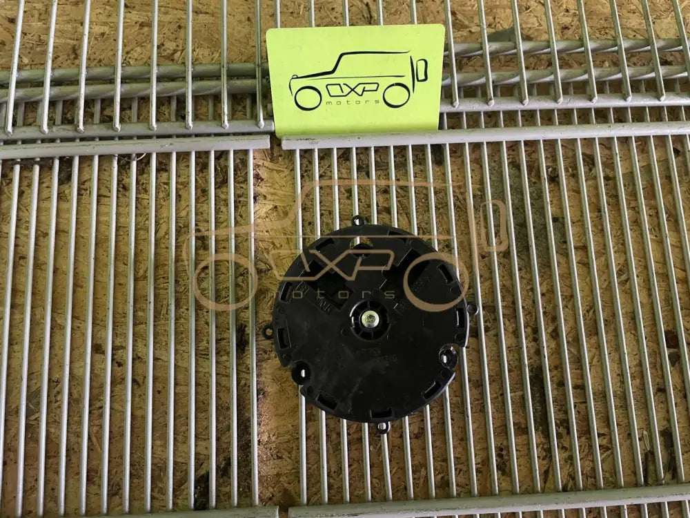 Mercedes-Benz G-Class W463 Mirror Motor with Memory