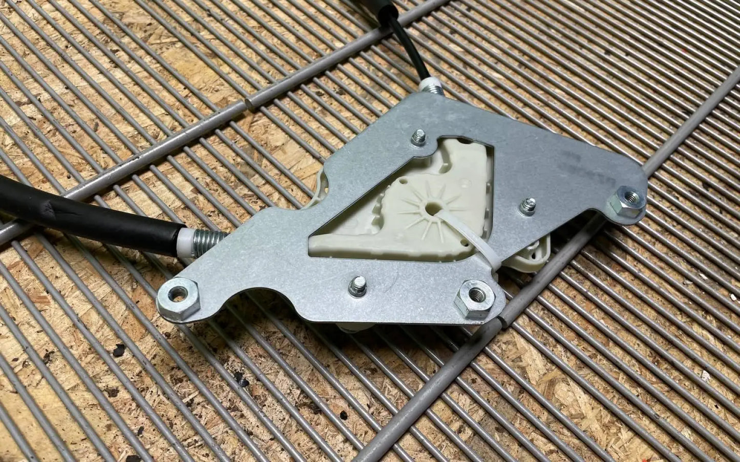 Mercedes-Benz G-Class W463 NEW Rear Right Window Regulator