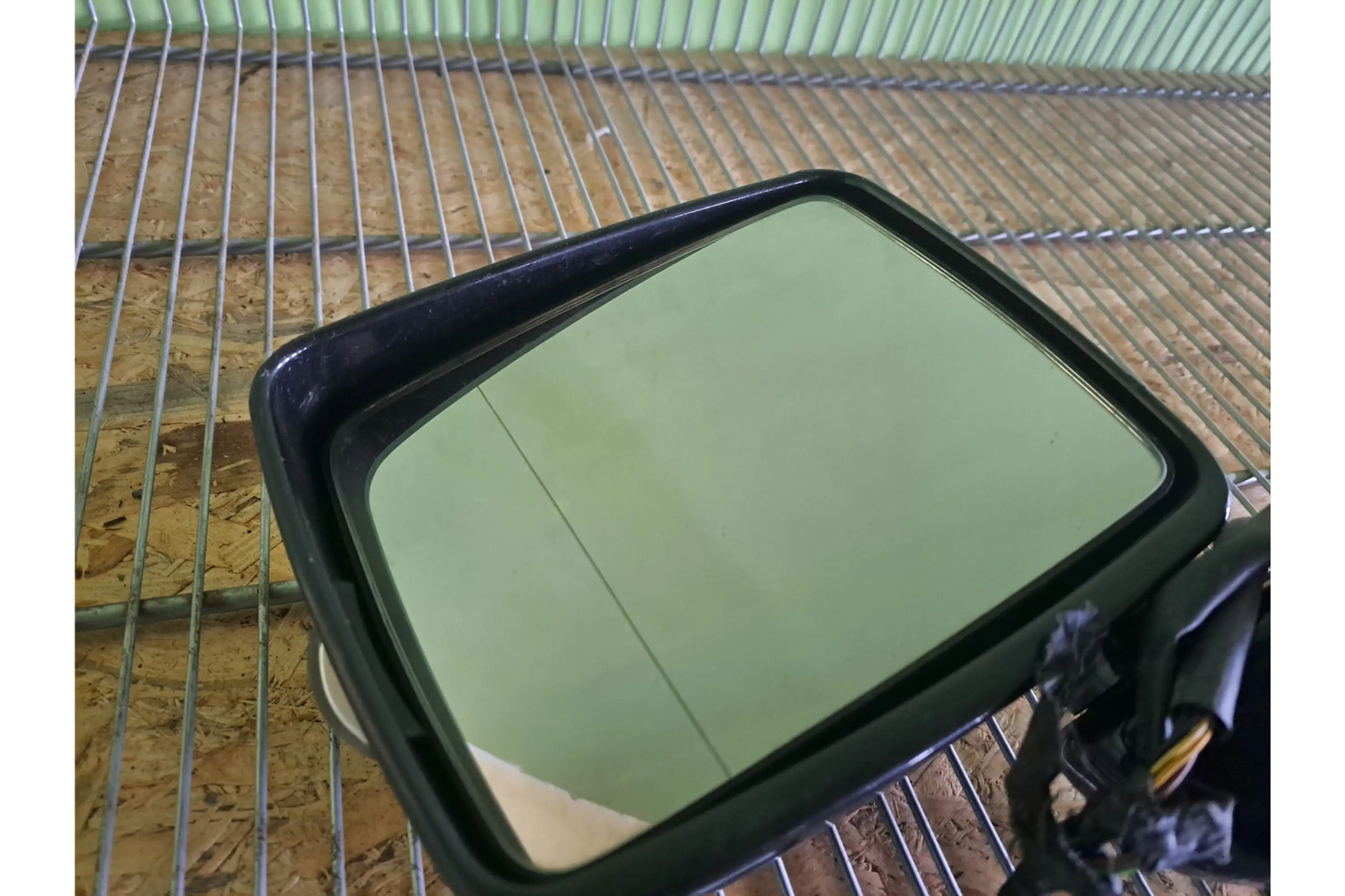 Mercedes-Benz G-Class W463 Outside left mirror