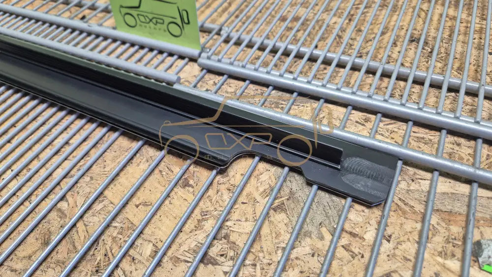 Mercedes-Benz G-Class W463 Rear Left Door Sill