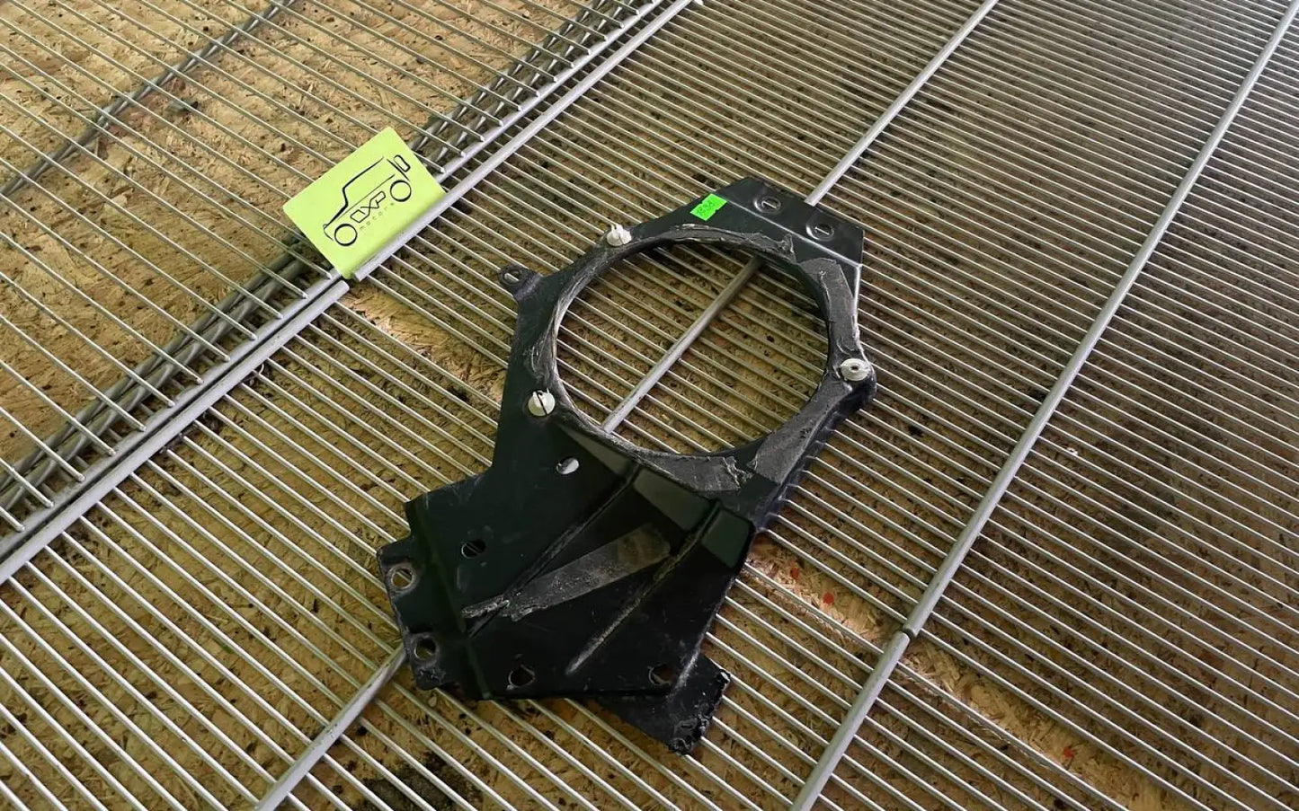Mercedes-Benz G-Class W463 Rear Left Speaker Bracket