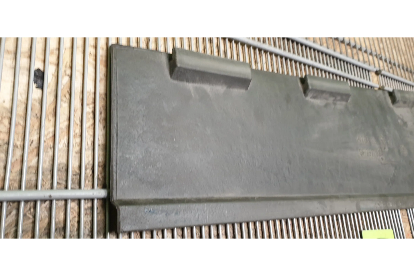 Mercedes-Benz G-Class W463 Rear right D-Pillar trim cover - d-pillar