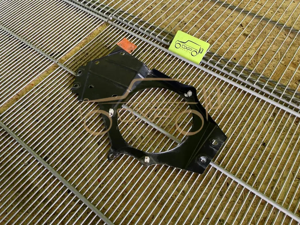 Mercedes-Benz G-Class W463 Rear Right Speaker Bracket