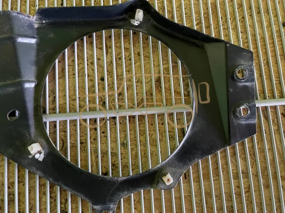 Mercedes-Benz G-Class W463 Rear Right Speaker Bracket