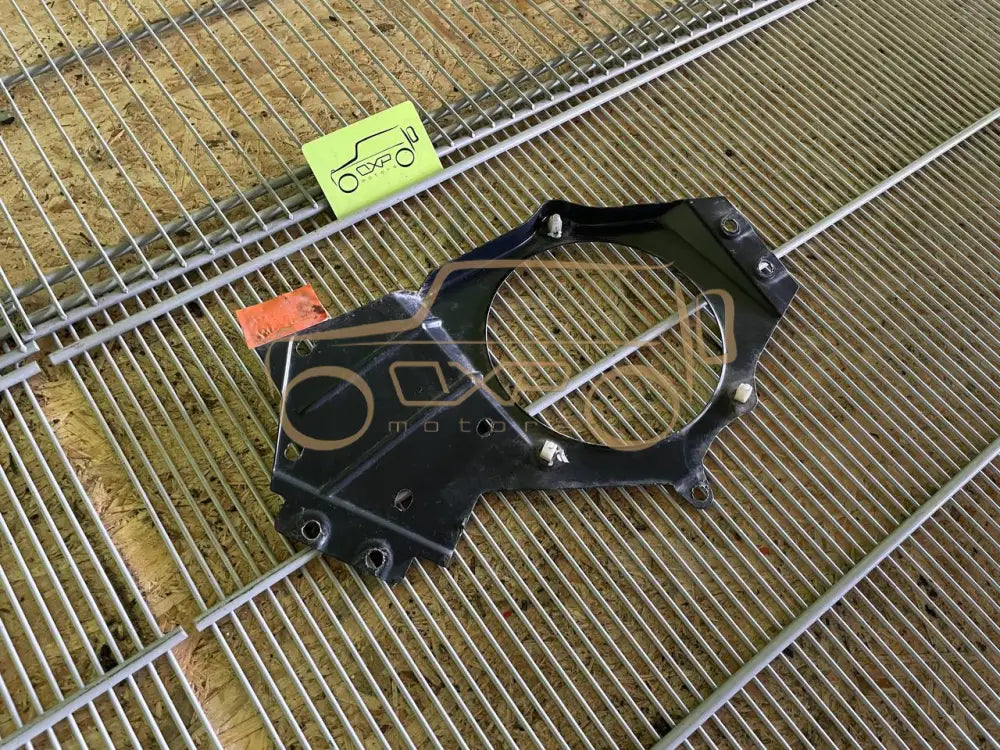 Mercedes-Benz G-Class W463 Rear Right Speaker Bracket