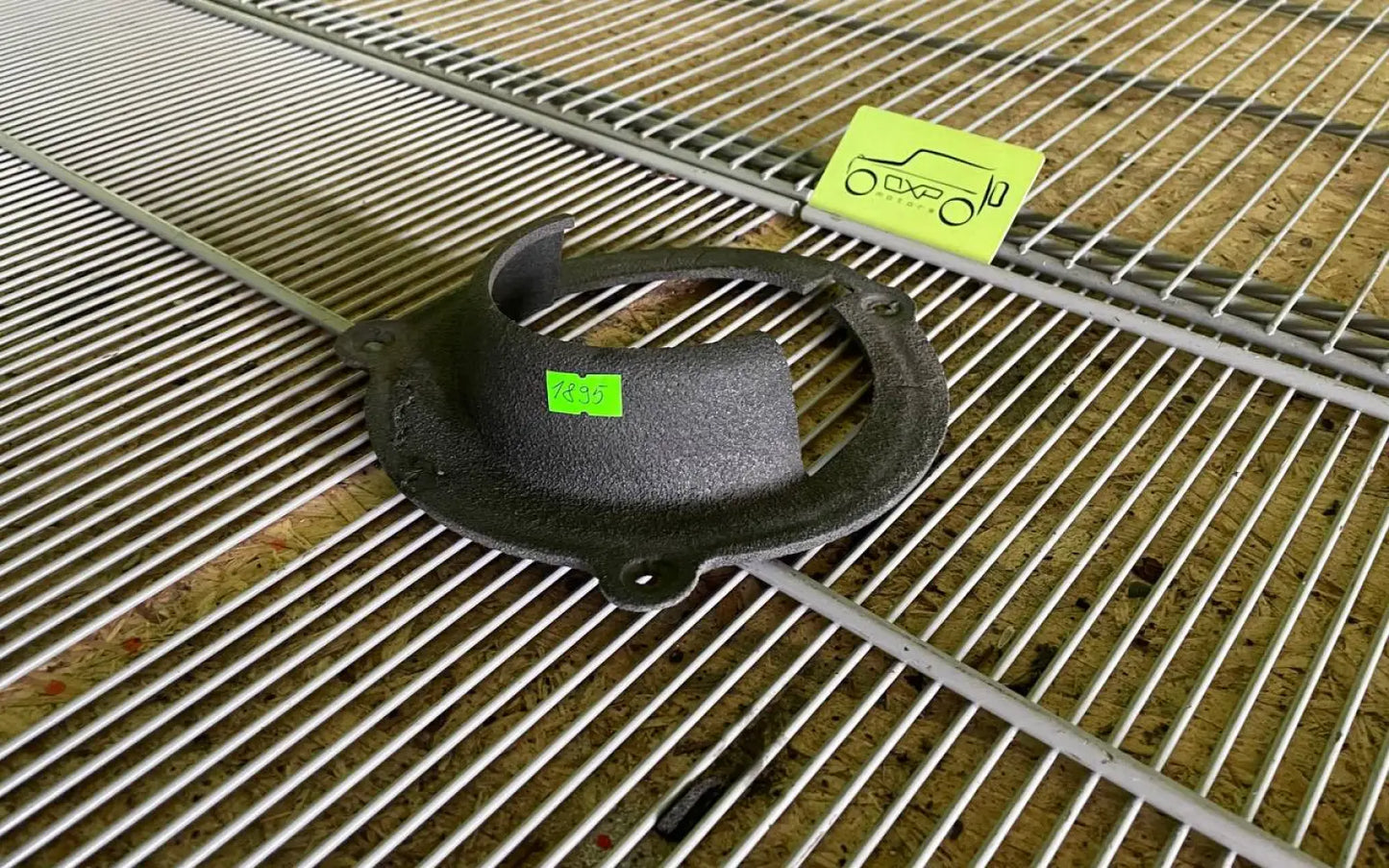 Mercedes-Benz G-Class W463 Rear Speaker Enclosure