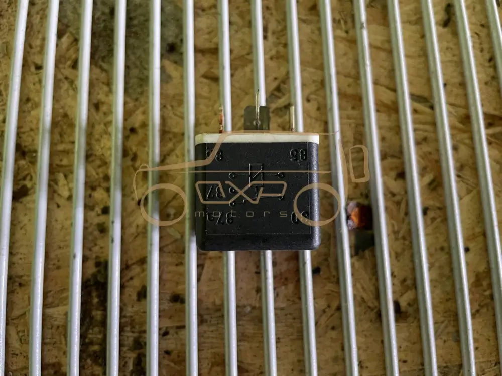 Mercedes-Benz G-Class W463 Relay