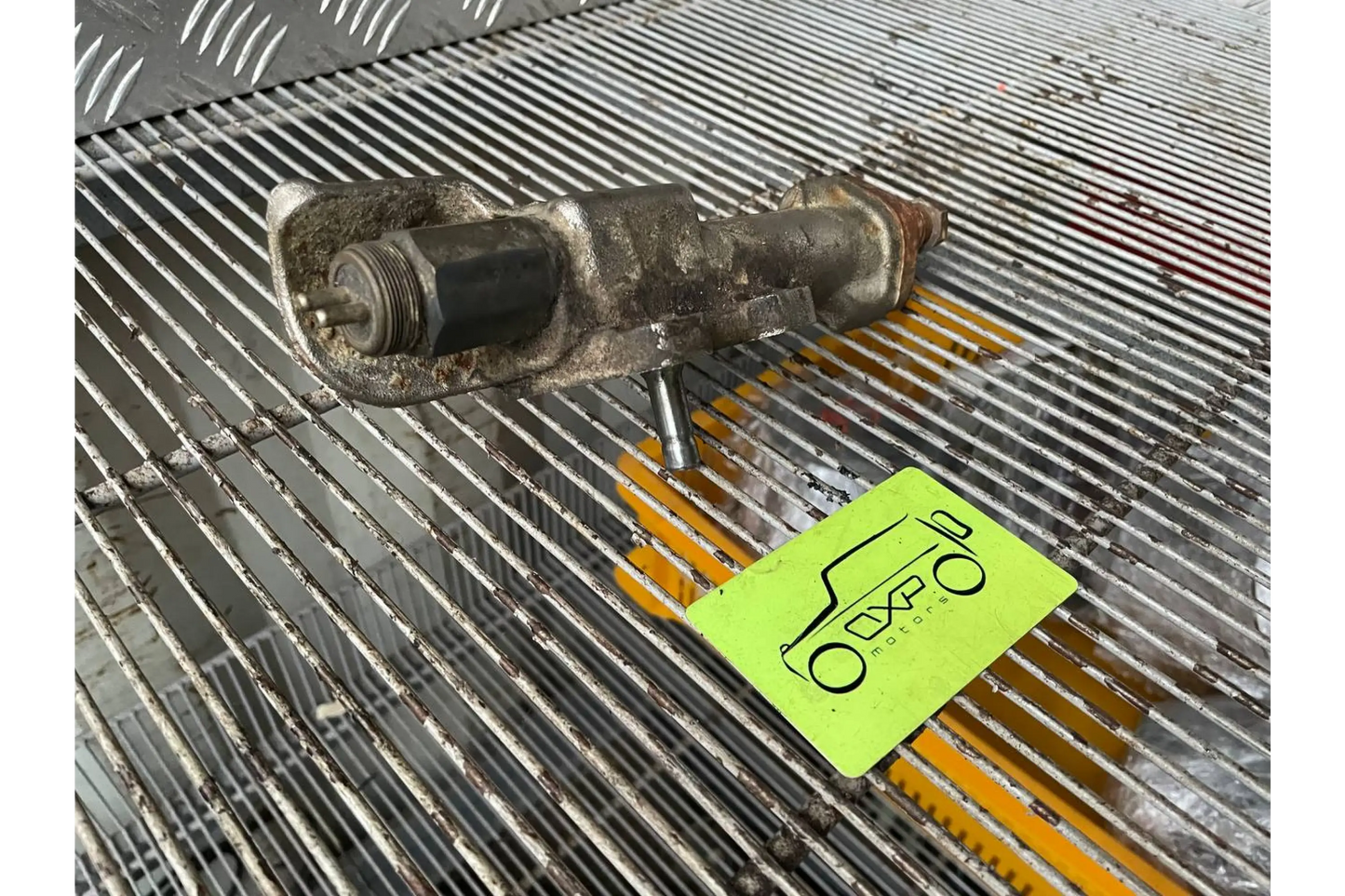 Mercedes-Benz G-Class W463 Shift Cylinder Differential