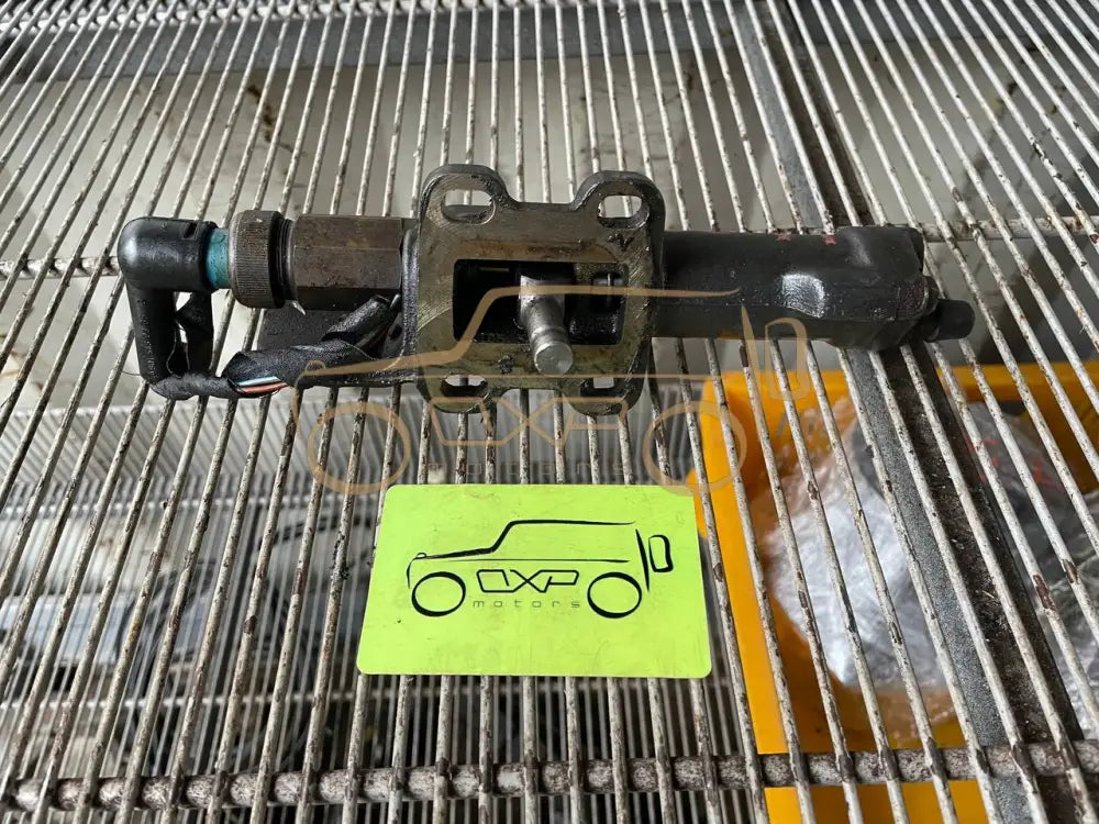 Mercedes-Benz G-Class W463 Shift Cylinder Differential