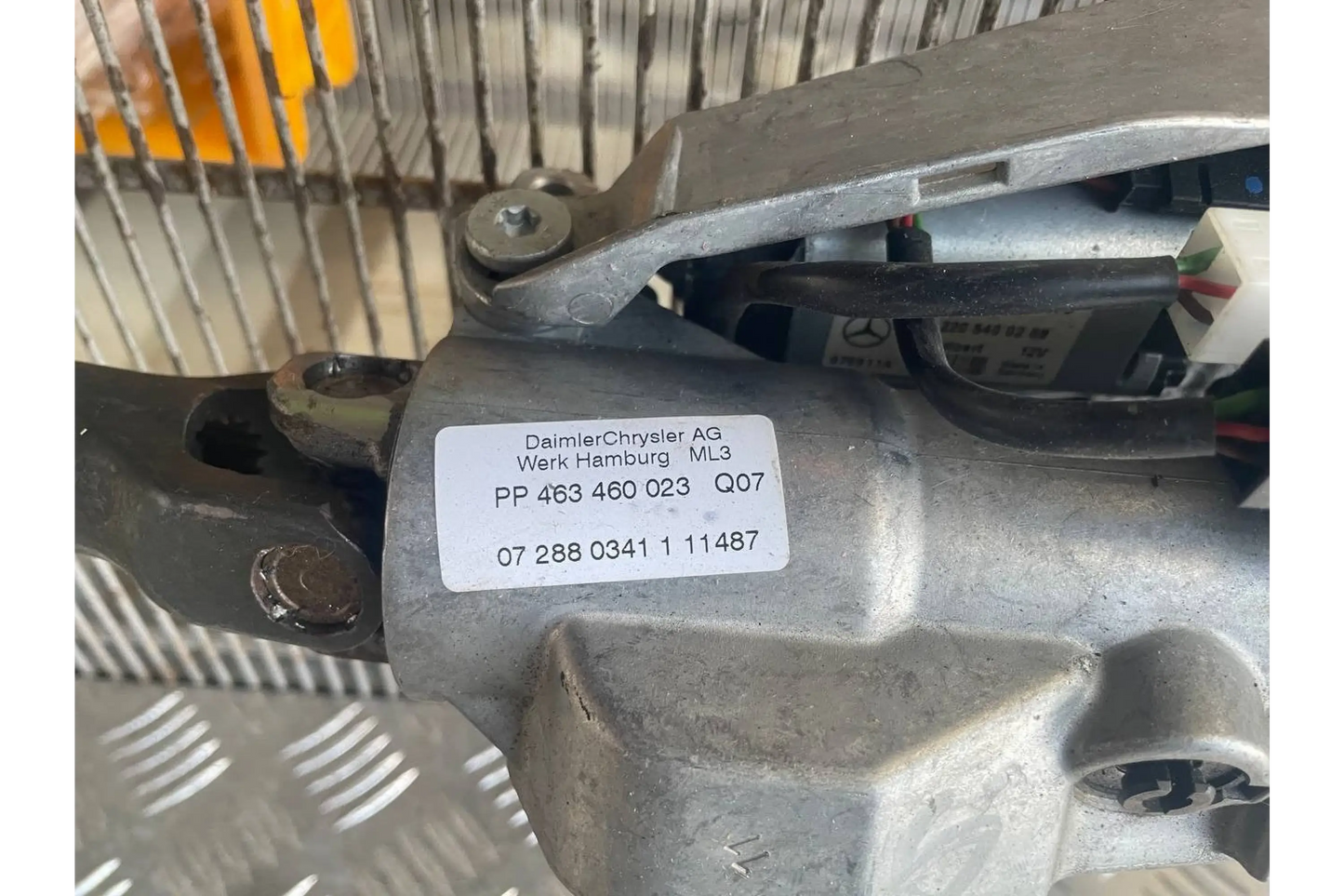Mercedes-Benz G-Class W463 Steering rack