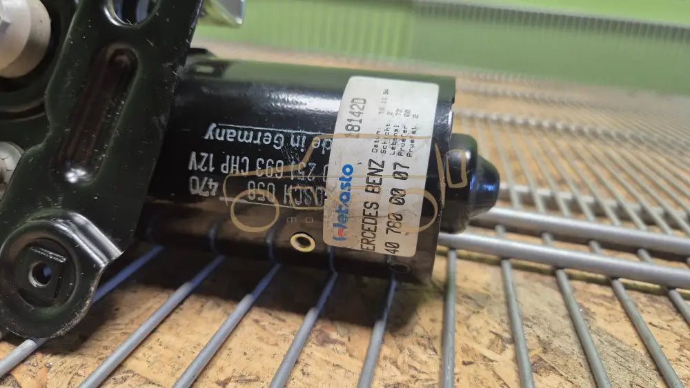 Mercedes-Benz G-Class W463 Sunroof Motor