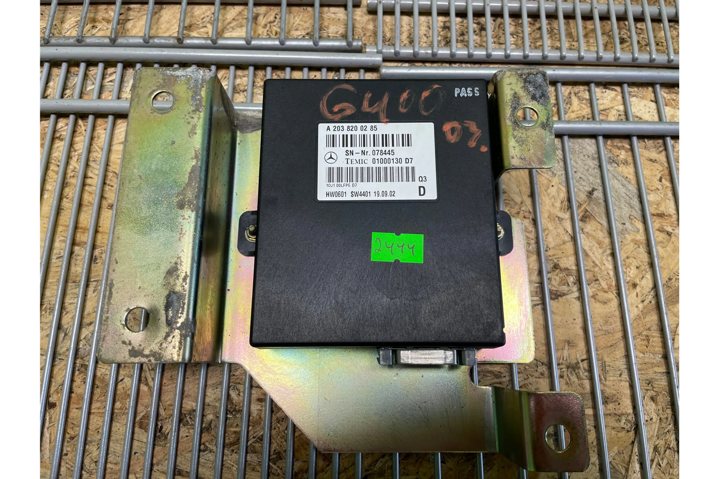 Mercedes-Benz G-Class W463 Voice Control Unit