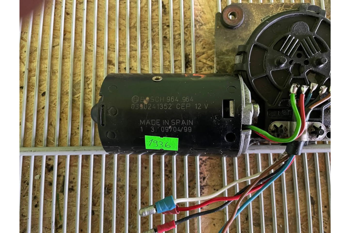 Mercedes-Benz G-Class W463 Wiper motor