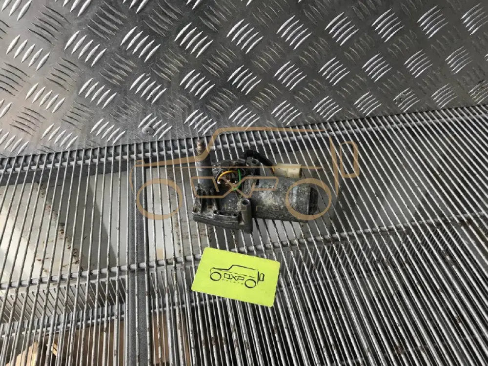 Mercedes-Benz G-Class W463 Wiper Motor Rear