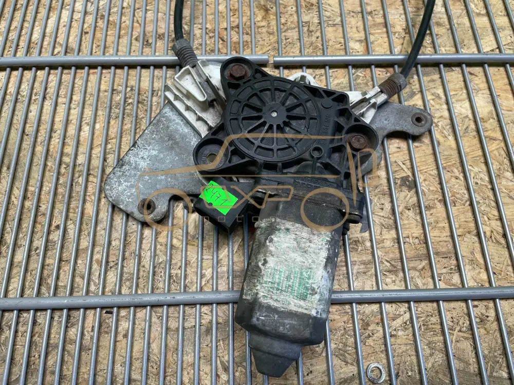 Mercedes-Benz G W463 G400 Rear Right Window Regulator