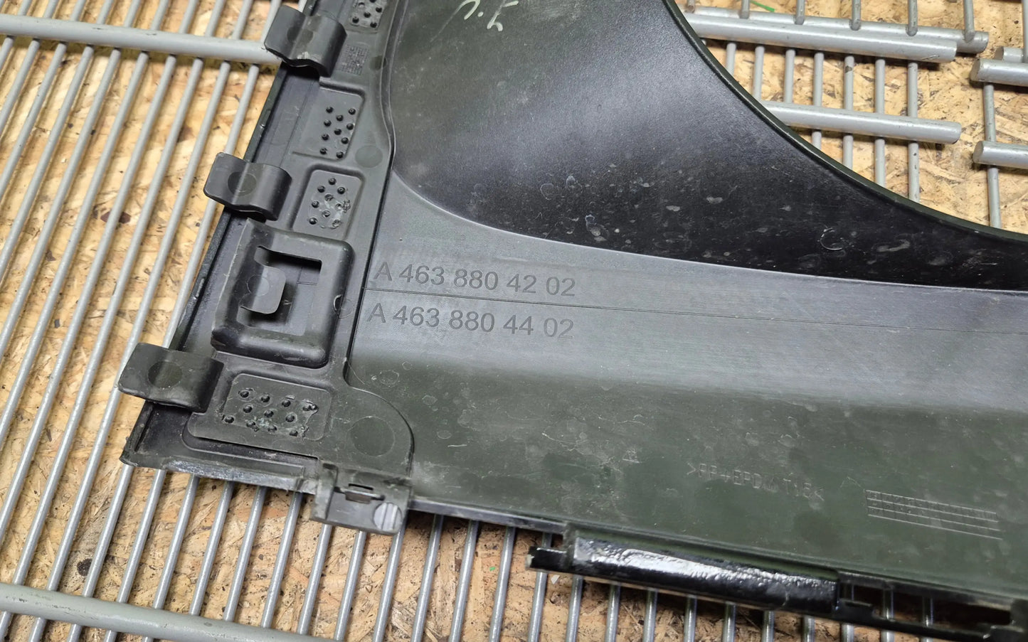 Mercedes-Benz G W463A/464 Right Headlight Cover - headlight cover