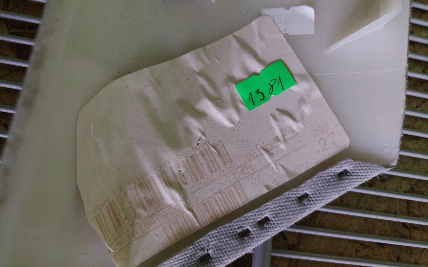 Mercedes-Benz GL-Class W164 A-Pillar front left trim