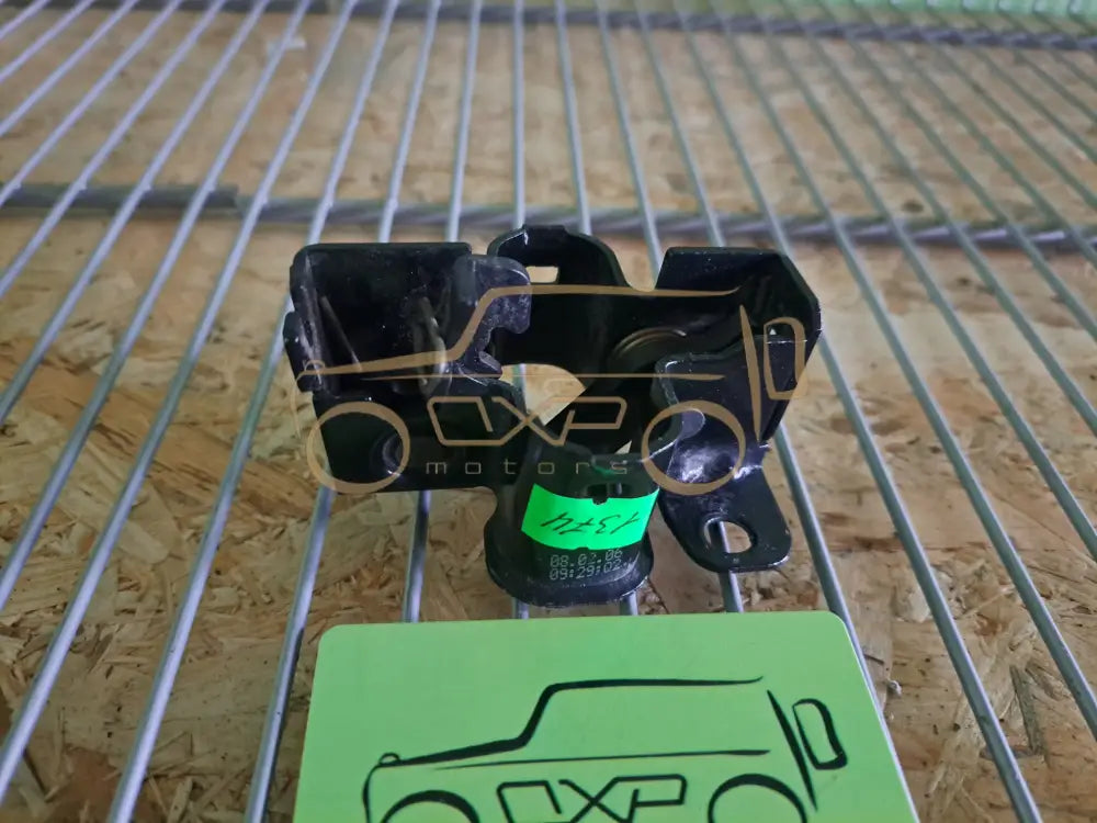 Mercedes-Benz GL-Class W164 Bonnet Hood Lock Latch