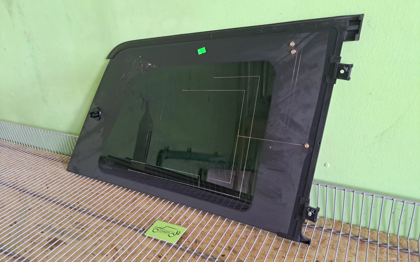 Mercedes-Benz GL-Class W164 NEW Factory tinted rear left window