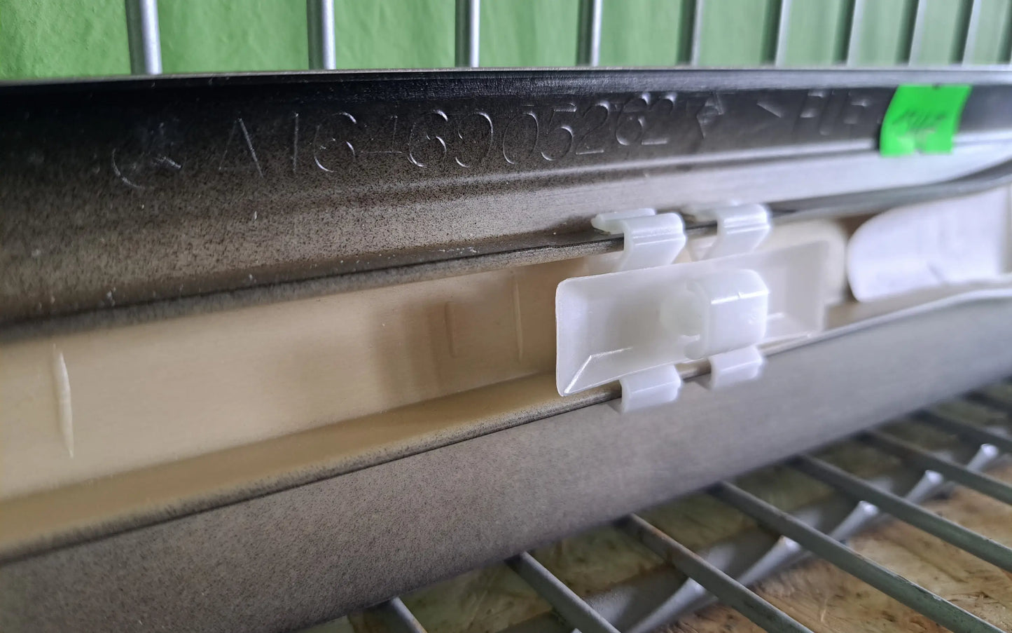 Mercedes-Benz GL-Class W164 NEW Right front door rail