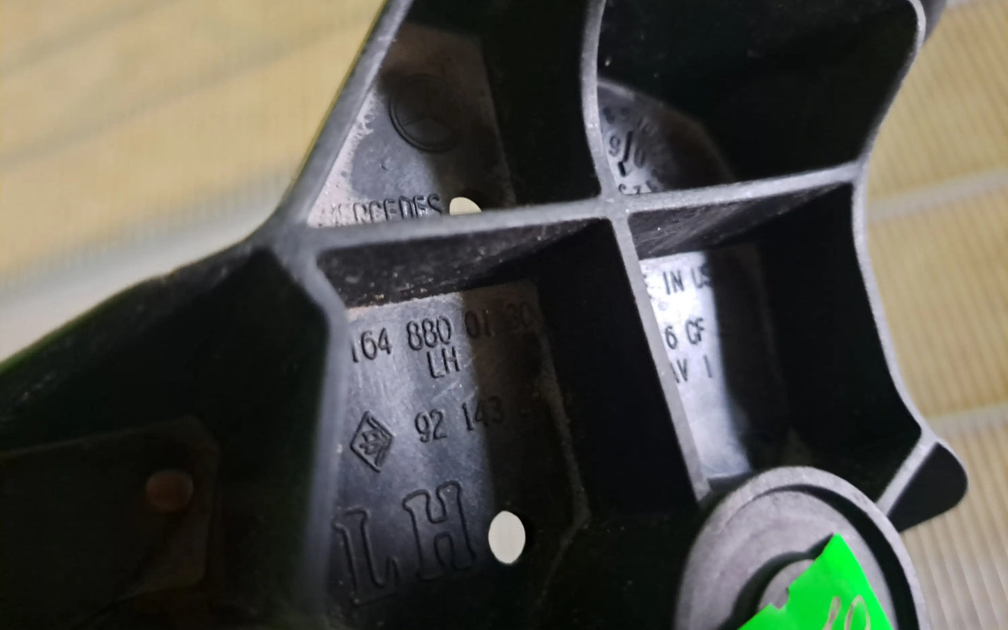 Mercedes-Benz GL-Class W164 Rear bumper bar bracket