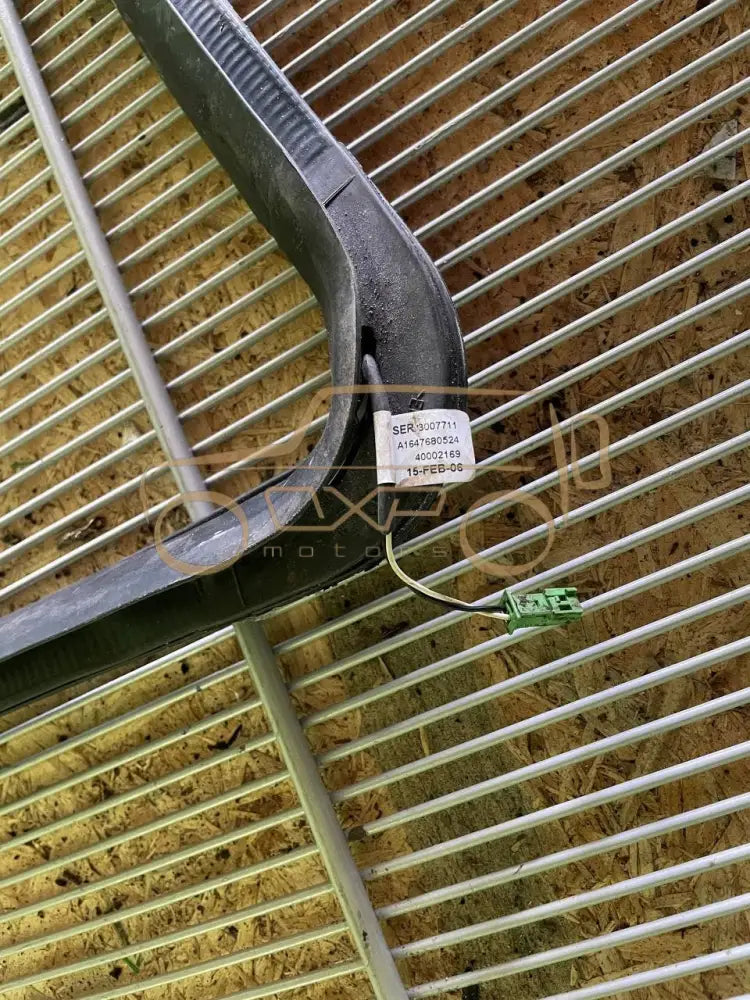 Mercedes-Benz GL-Class W164 Rear Door Rubber Seal