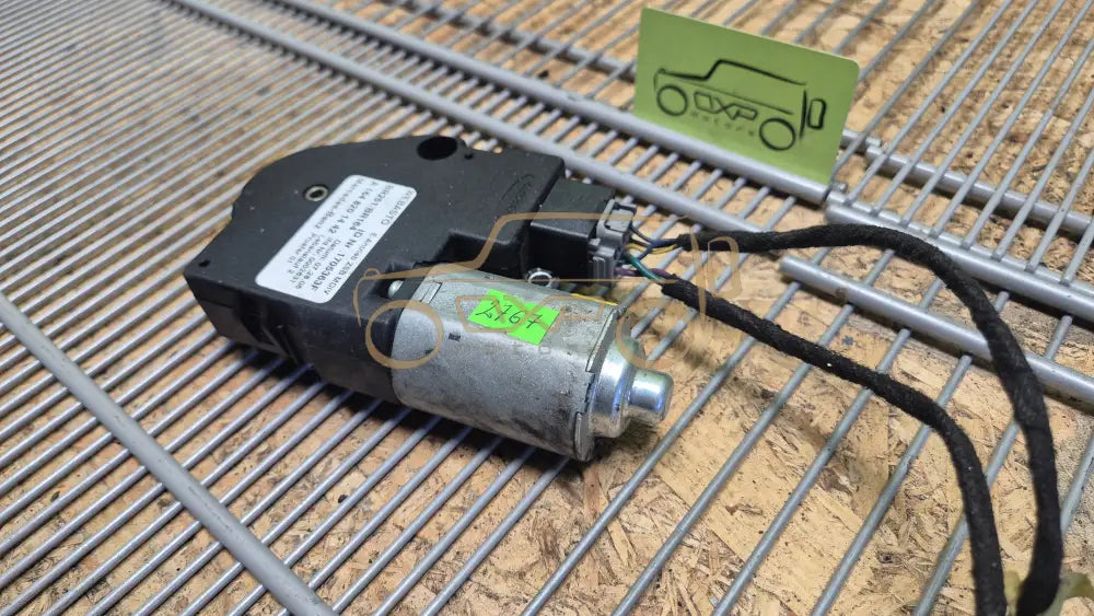 Mercedes-Benz ML-Classic W164 Sunroof Motor