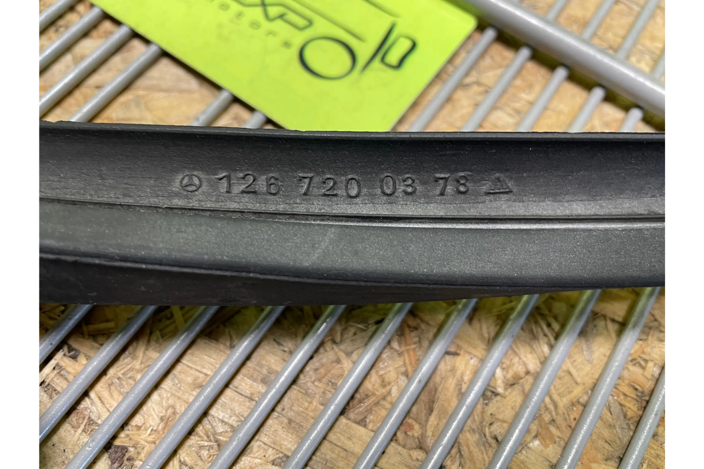 Mercedes-Benz S-Class W126 Door seal rubber seal - rubber seal