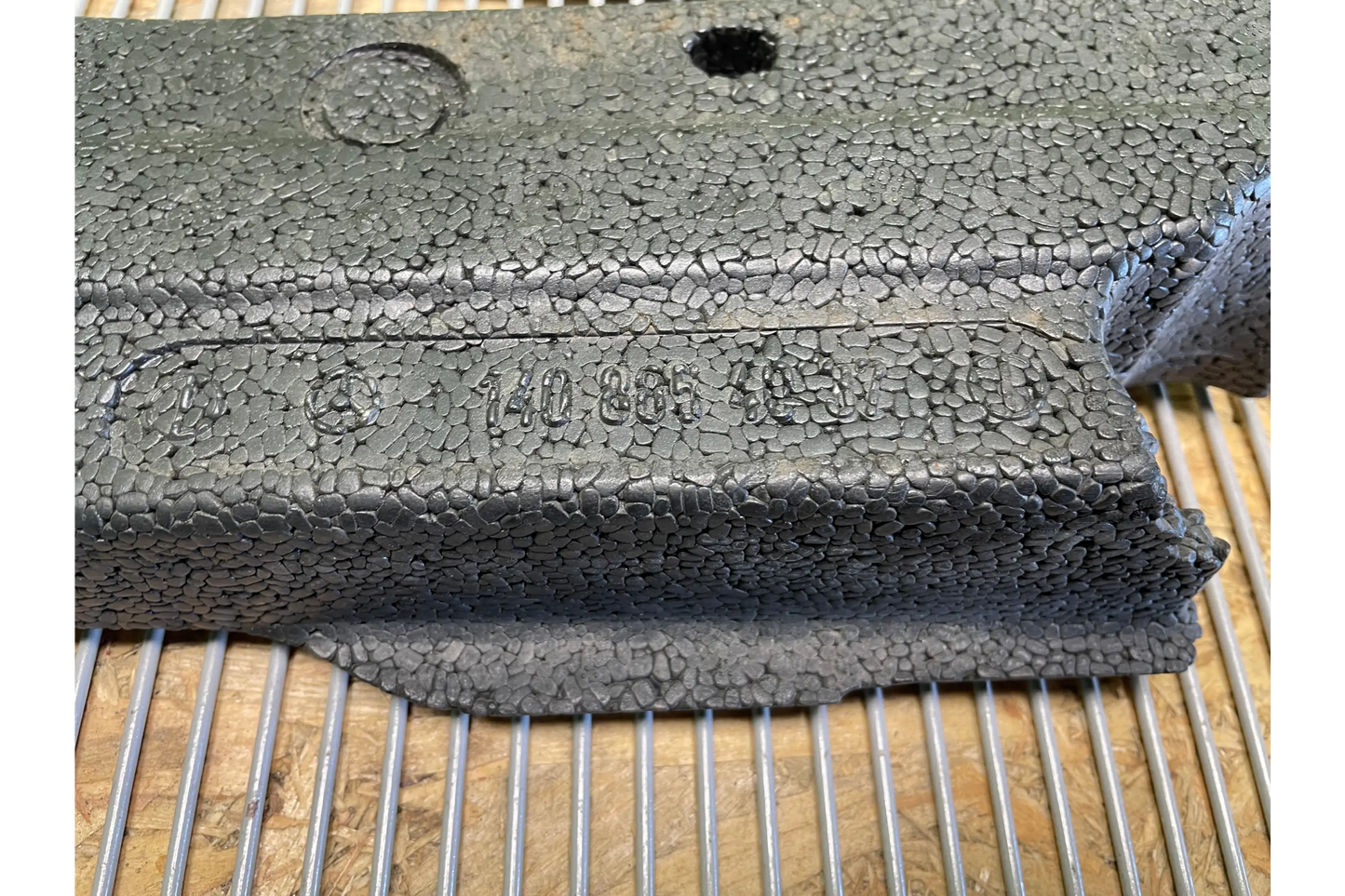 Mercedes-Benz S-Class W140 Absorber bumper center - absorber bumper