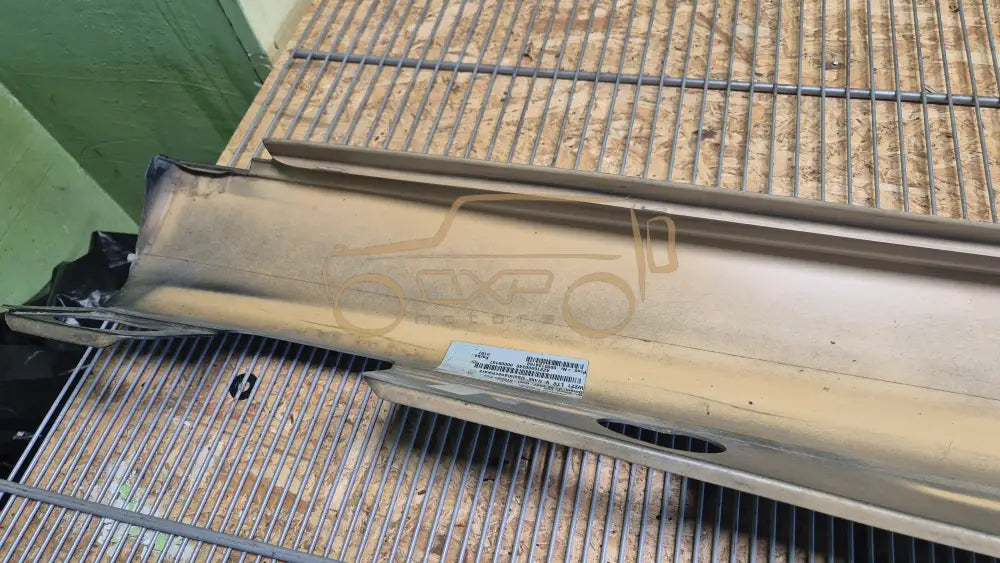 Mercedes-Benz S-Class W221 Left Side Skirt