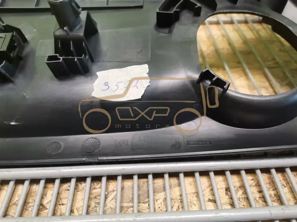 Mercedes-Benz V-Class W447 FRONT RIGHT SIDE SEAT OUTER SWITCH TRIM - switch trim