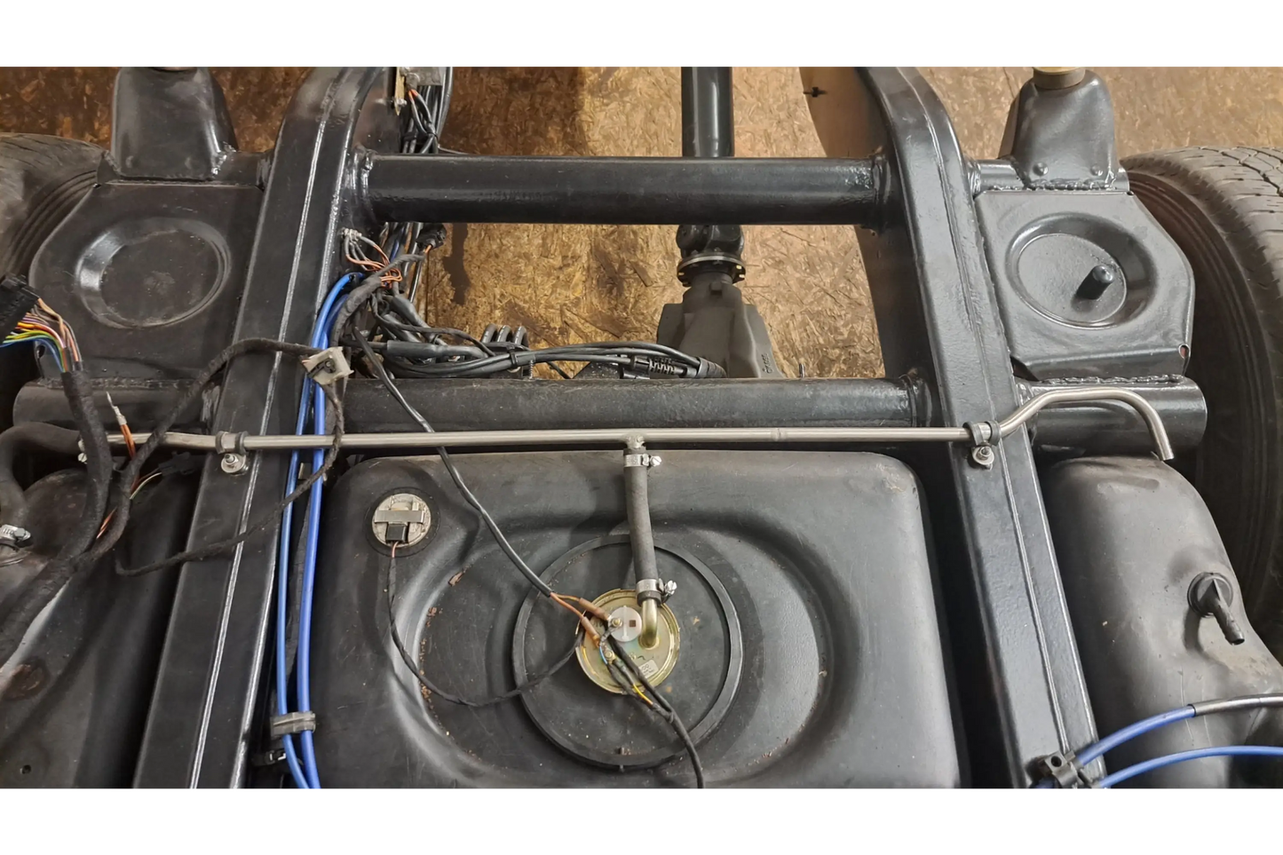 Mercedes G-Class W463 Kraftstoffleitung aus Edelstahl/Stainless steel fuel pipe - fuel pipe