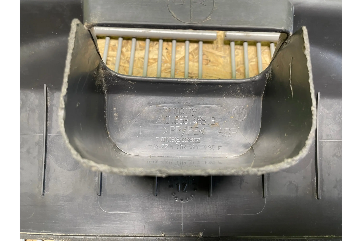VolksWagen T5 Cover for lock carrier - lock carrier