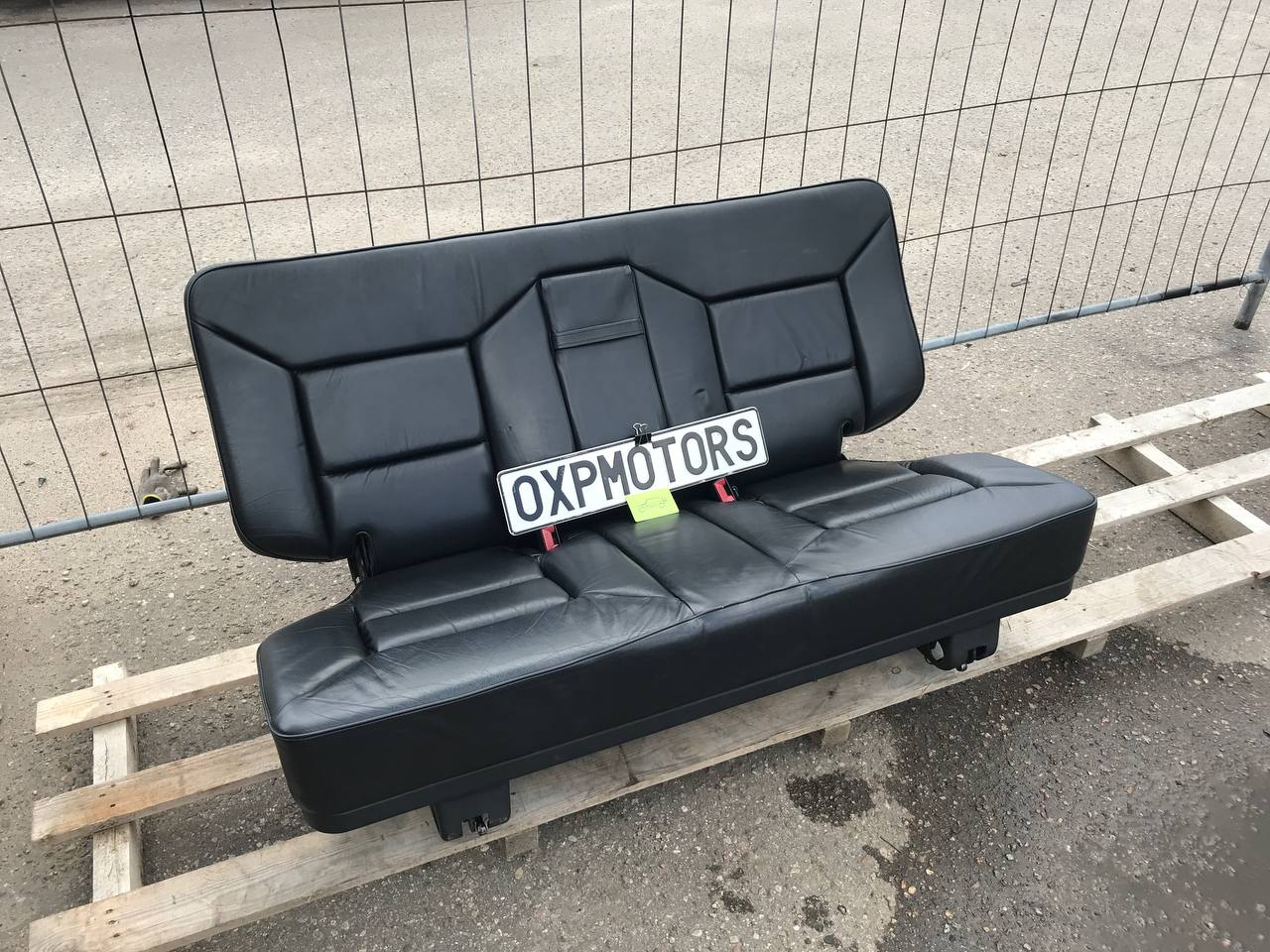 Mercedes-Benz G-Class W463 Rear Leather Seats Black