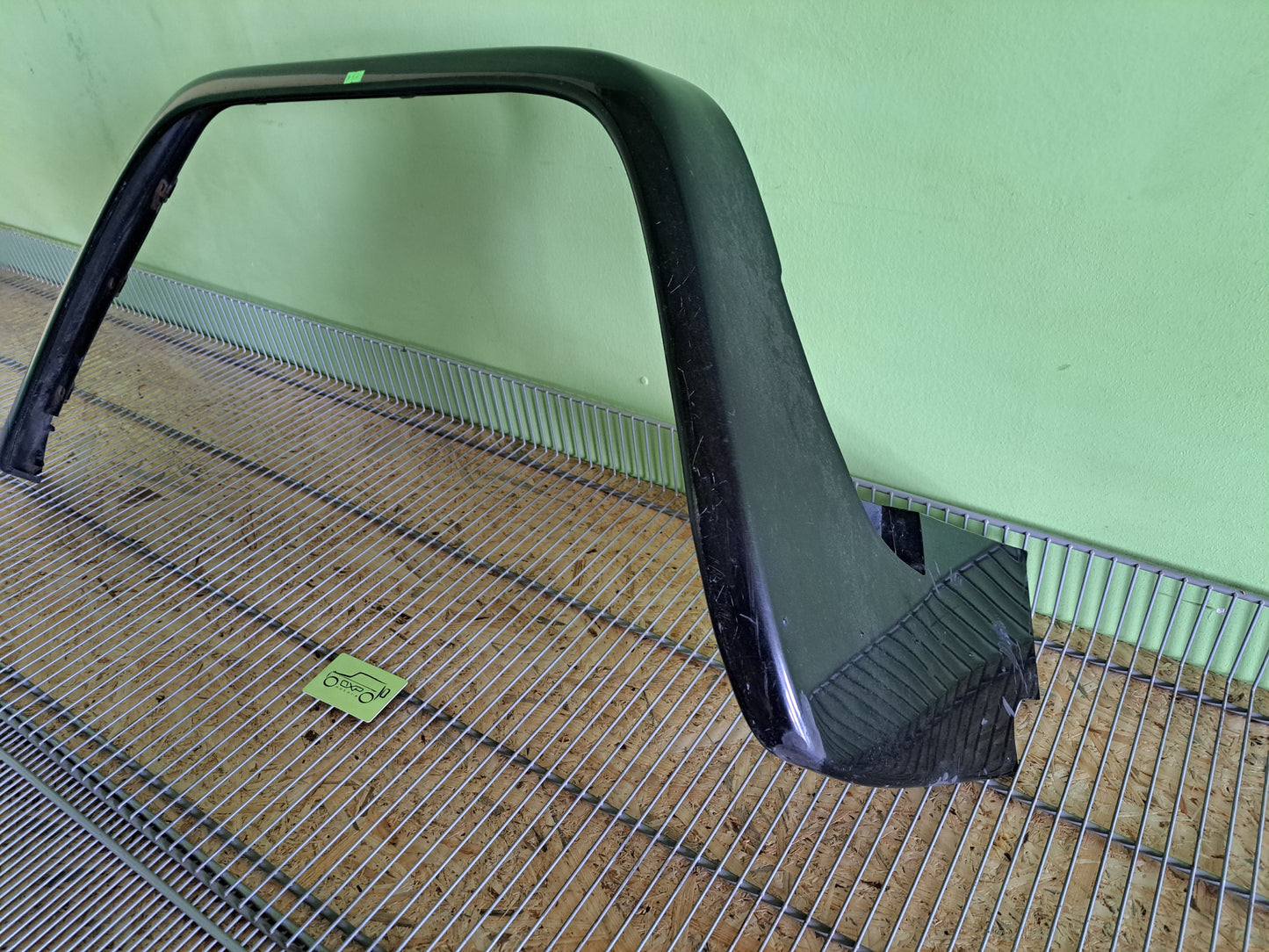 Mercedes-Benz G-Class W463 Front right fender flare