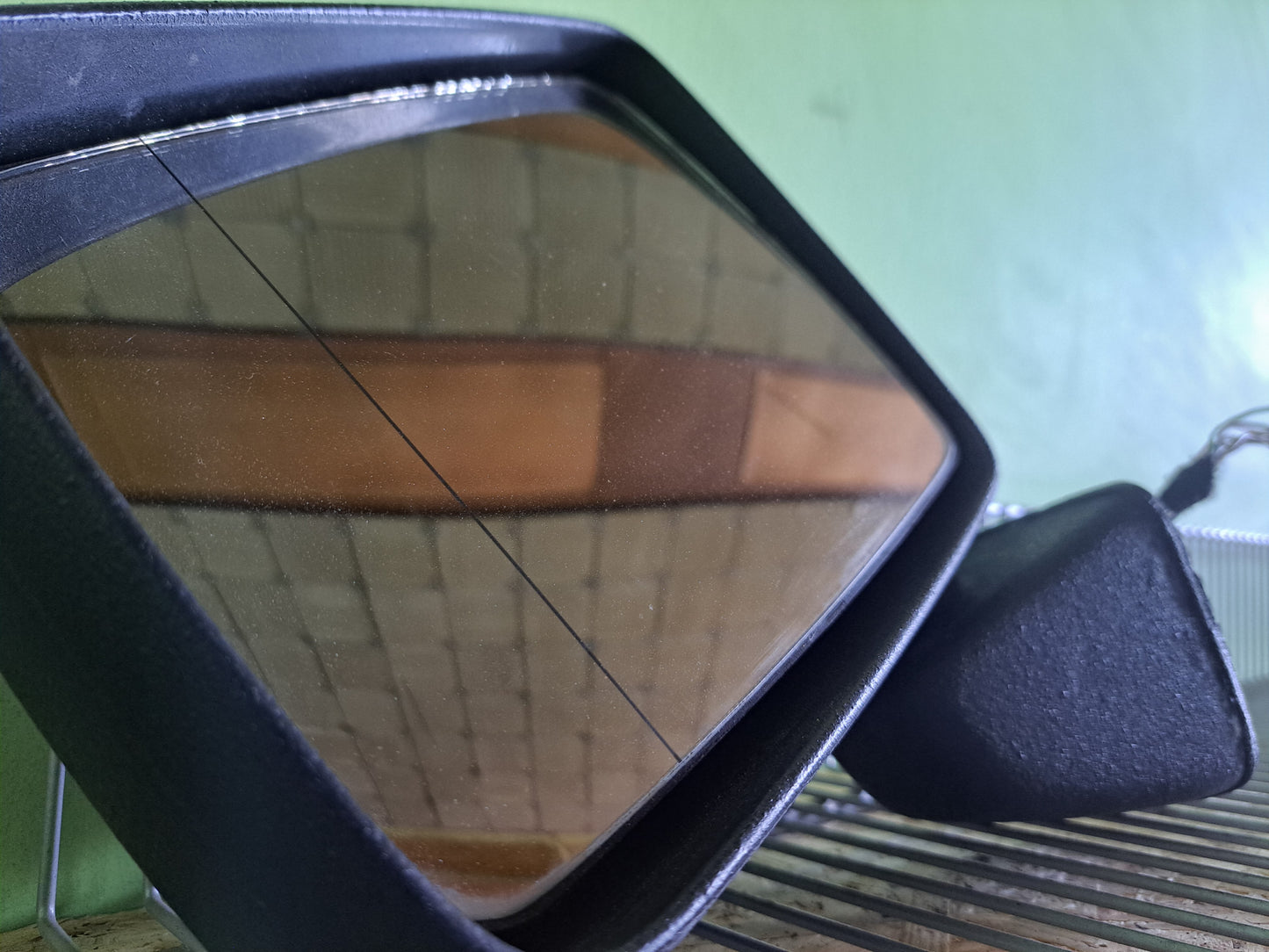 Mercedes-Benz G-Class W463 Outside mirror left