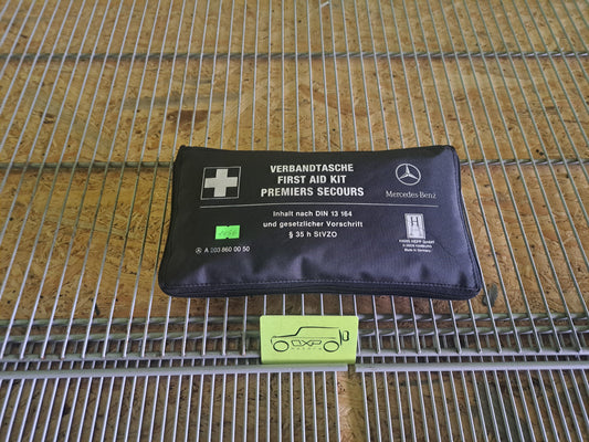 Mercedes-Benz G-Class W463 02-05 First aid kit