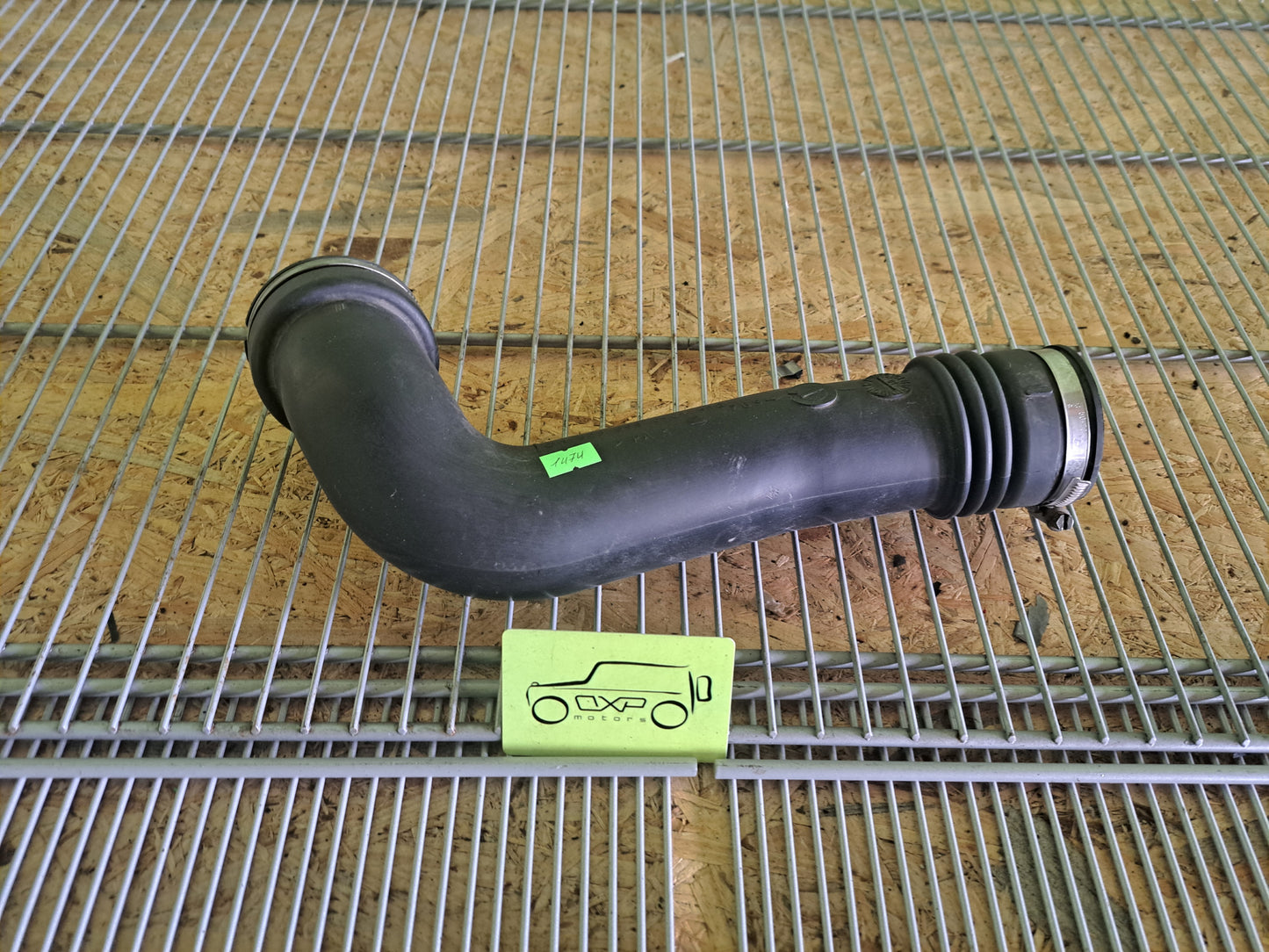 Mercedes-Benz G-Class W463 Air intake pipe