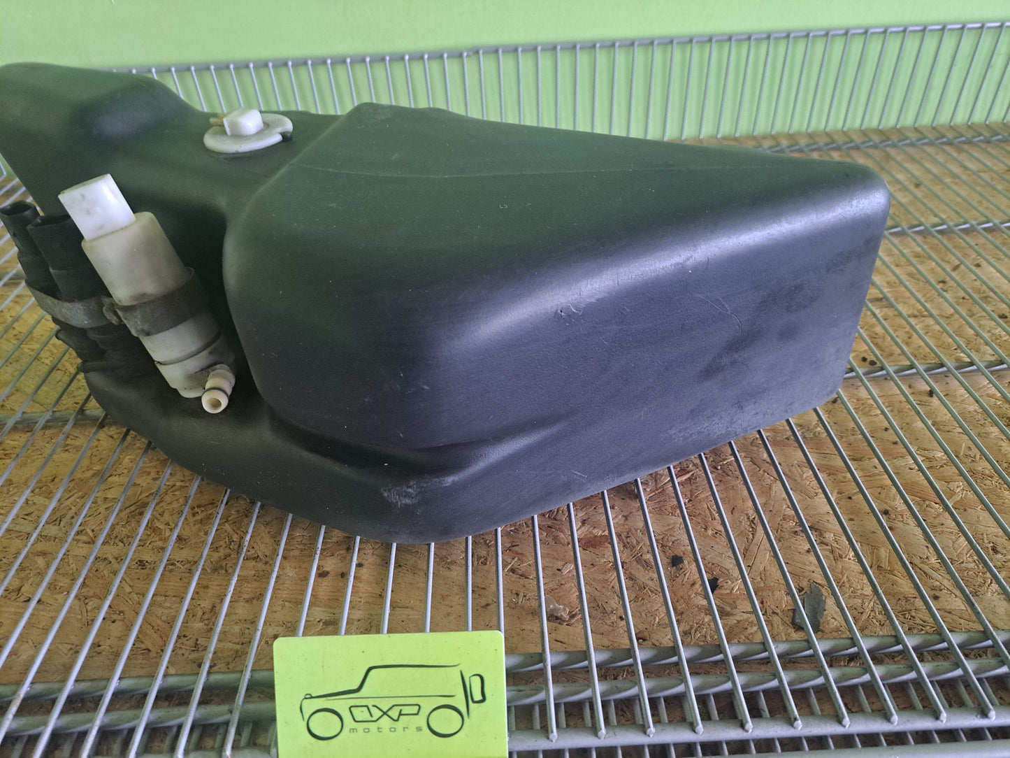 Mercedes-Benz G-Class W463 Washer Fluid Tank