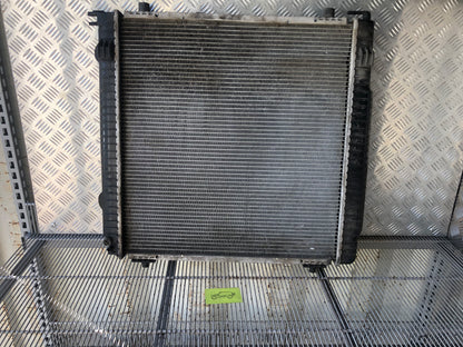 Mercedes-Benz G-Class W463 G400 01 Radiator