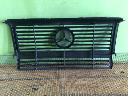 Mercedes-Benz G-Class W463 Front grill