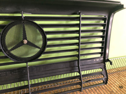 Mercedes-Benz G-Class W463 Front grill