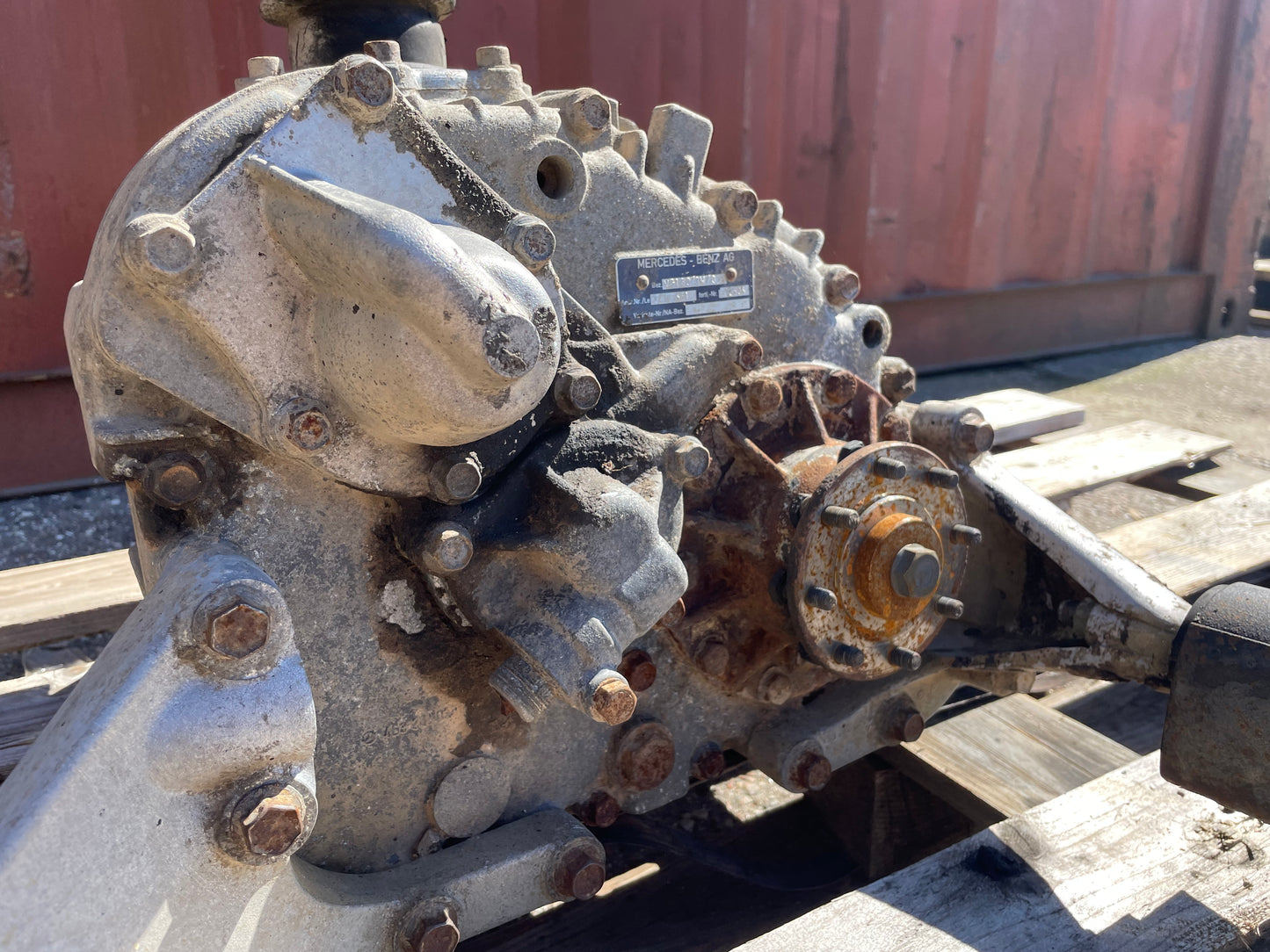 Mercedes-Benz G-Class W463 G350 93. Transfer Case