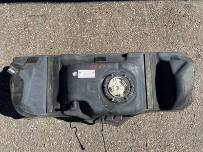 Mercedes-Benz G-Class W463 G350 Bluetec 15. Fuel Tank